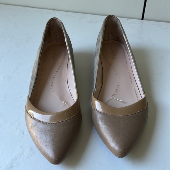 Tahari Mini Wedge Slip On - Picture 2 of 4